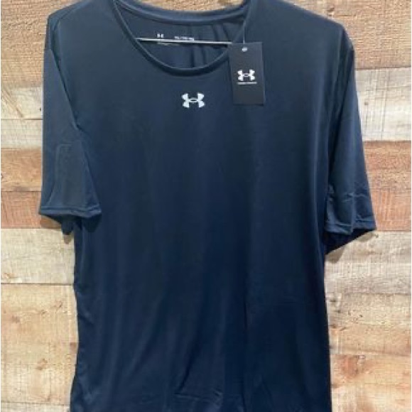 New With Tags Under Armour Loose Fit Crew Locker Tee Size 2XL - Picture 1 of 4